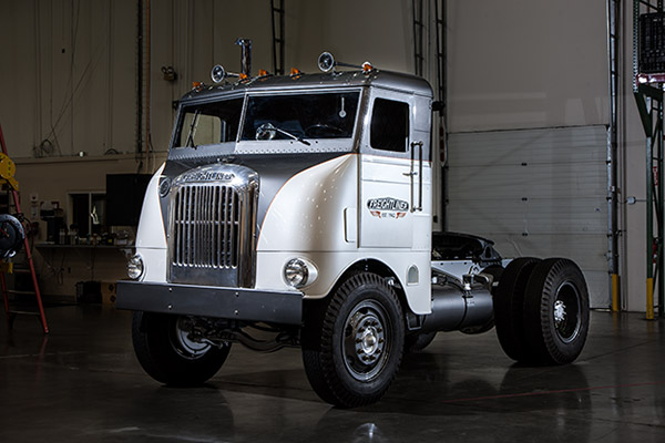 An elegant snapshot of the Freightliner Inspiration truck.