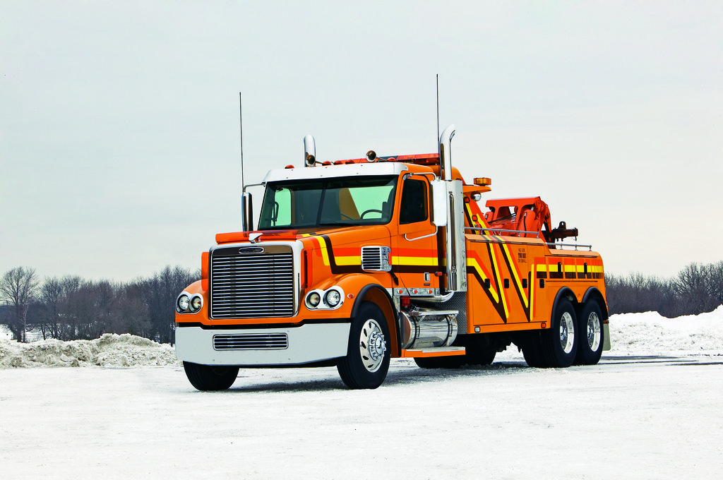 tow-oranage-yellowstripe1024x680.jpg